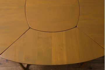 ヴィンテージ家具　イギリスビンテージ　ERCOL(アーコール)　レアもの!　様々な使い方ができるコーヒーテーブルセット(サイドテーブル)(R-042167)