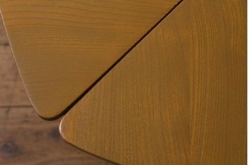 ヴィンテージ家具　イギリスビンテージ　ERCOL(アーコール)　レアもの!　様々な使い方ができるコーヒーテーブルセット(サイドテーブル)(R-042167)