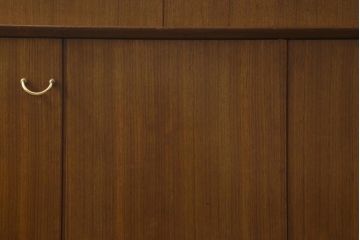 ヴィンテージ家具　北欧ビンテージ　G-PLAN　BBシリーズ　引き手がおしゃれな雰囲気を高めるサイドボード(リビングボード、収納棚)(R-042168)