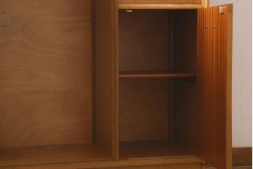 ヴィンテージ家具　北欧家具　オーク材　G-PLAN(ジープラン)　Brandon(ブランドン)　ハンガー掛け付きのスモールワードローブ(ビンテージ)(R-042169)