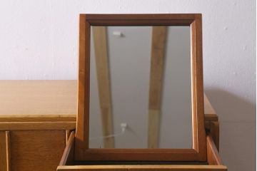 ヴィンテージ家具　北欧家具　オーク材　G-PLAN(ジープラン)　Brandon(ブランドン)　ハンガー掛け付きのスモールワードローブ(ビンテージ)(R-042169)