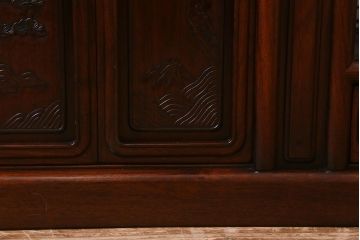 ビンテージ家具　唐木カリン材　繊細な透かし彫りが美しい上品な茶棚(戸棚、違い棚、飾り棚、収納棚、ヴィンテージ、花梨材)(R-042170)