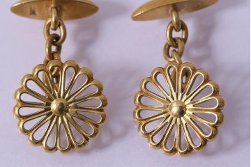 アンティークアクセサリー 宮家菊紋カフス(皇室御下賜品、ボンボニエール)(R-042173)