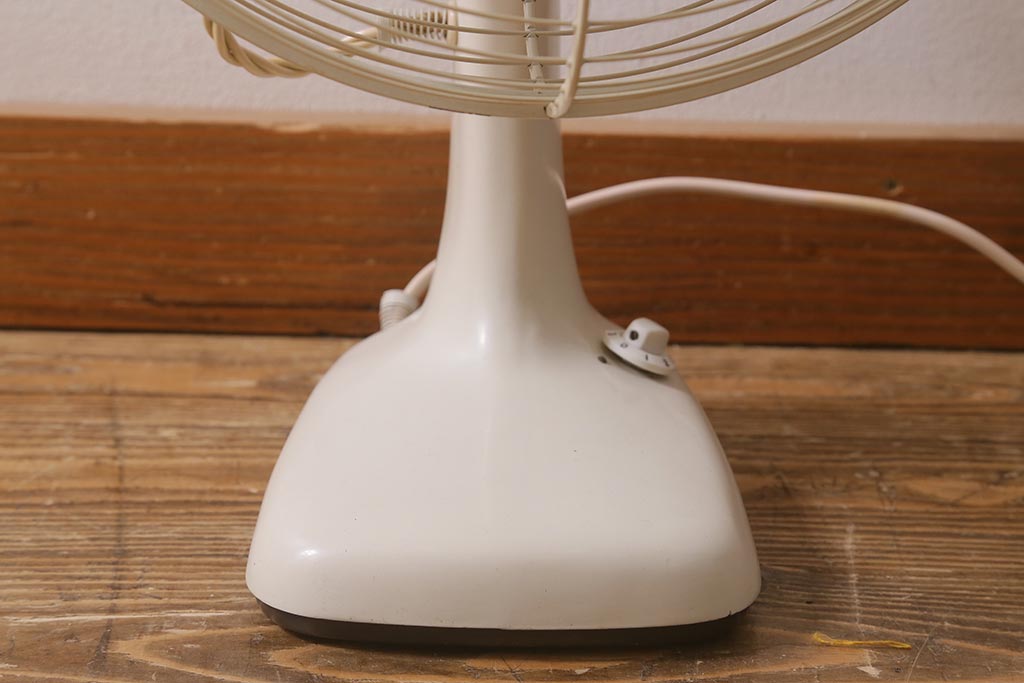 レトロ雑貨　三菱電機　MITSUBISHI　箱付き　白樺色　ノスタルジックな扇風機(ファン)(R-042177)