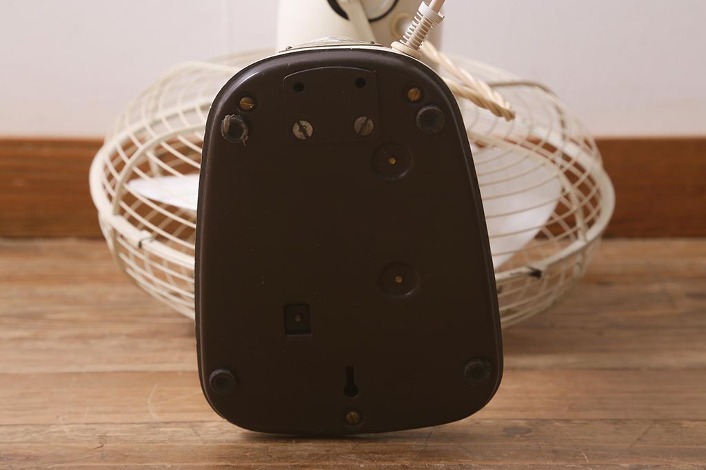 レトロ雑貨　三菱電機　MITSUBISHI　箱付き　白樺色　ノスタルジックな扇風機(ファン)(R-042177)