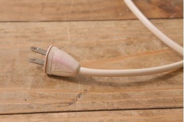 レトロ雑貨　三菱電機　MITSUBISHI　箱付き　白樺色　ノスタルジックな扇風機(ファン)(R-042177)