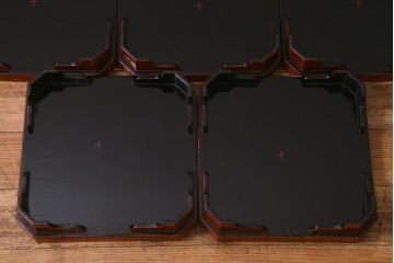 アンティーク雑貨　明治期　共箱　根来塗お膳5客セット(木製漆器、和食器)(R-042191)