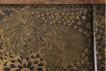 アンティーク雑貨　明治大正期　共箱　黒塗沈金蒔絵五段重(重箱、漆器)(R-042193)