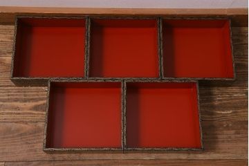 アンティーク雑貨　明治大正期　共箱　黒塗沈金蒔絵五段重(重箱、漆器)(R-042193)