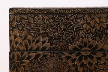 アンティーク雑貨　明治大正期　共箱　黒塗沈金蒔絵五段重(重箱、漆器)(R-042193)