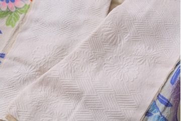 アンティーク着物　大正昭和初期　川に花模様　縮緬襦袢(ちりめん、古布正絹)(R-042195)