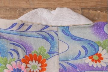 アンティーク着物　大正昭和初期　川に花模様　縮緬襦袢(ちりめん、古布正絹)(R-042195)