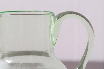 レトロ雑貨　昭和初期　ウランガラス　ピッチャー(水差し、水注、和ガラス)(R-042198)