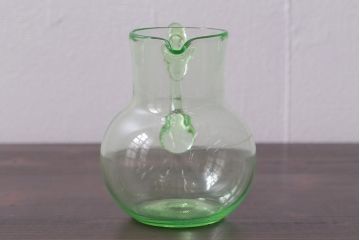 レトロ雑貨　昭和初期　ウランガラス　ピッチャー(水差し、水注、和ガラス)(R-042198)