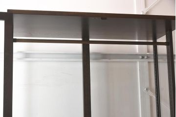 中古　吊りタイプ　アンティークテイストでシンプルなガラスケース(ショーケース、陳列棚)(R-042203)