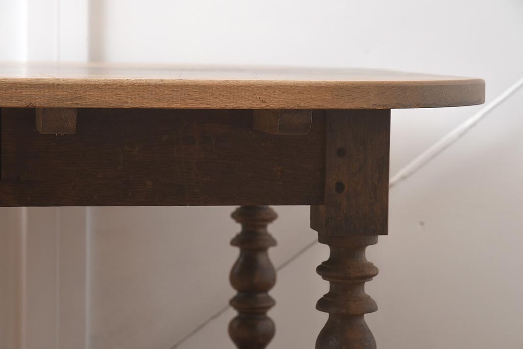 フランスアンティーク　オーク材　珍しいデザインのハイセンスなダイニングテーブル(机、作業台)(R-042208)