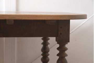 フランスアンティーク　オーク材　珍しいデザインのハイセンスなダイニングテーブル(机、作業台)(R-042208)