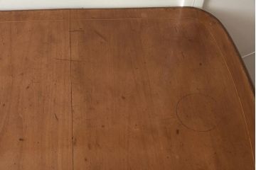 アンティーク家具　フランスアンティーク　ウォールナット材　花のモチーフが魅力的なダイニングテーブル(R-042212)