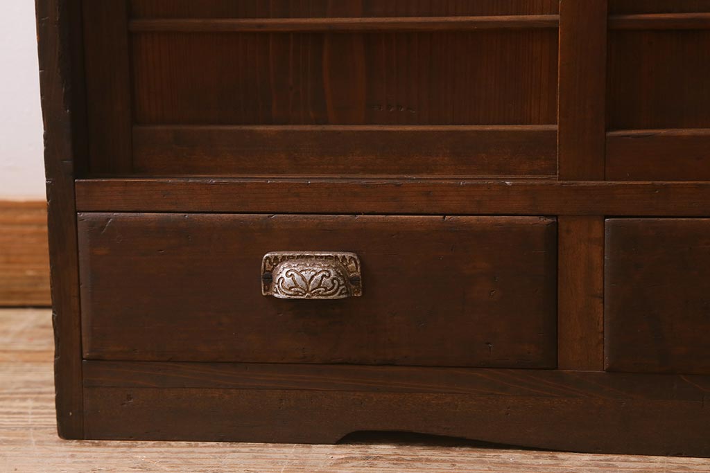 和製アンティーク　昭和初期　引き出し付き!レトロなデザインのアンティーク下駄箱(収納棚、戸棚)(R-042220)