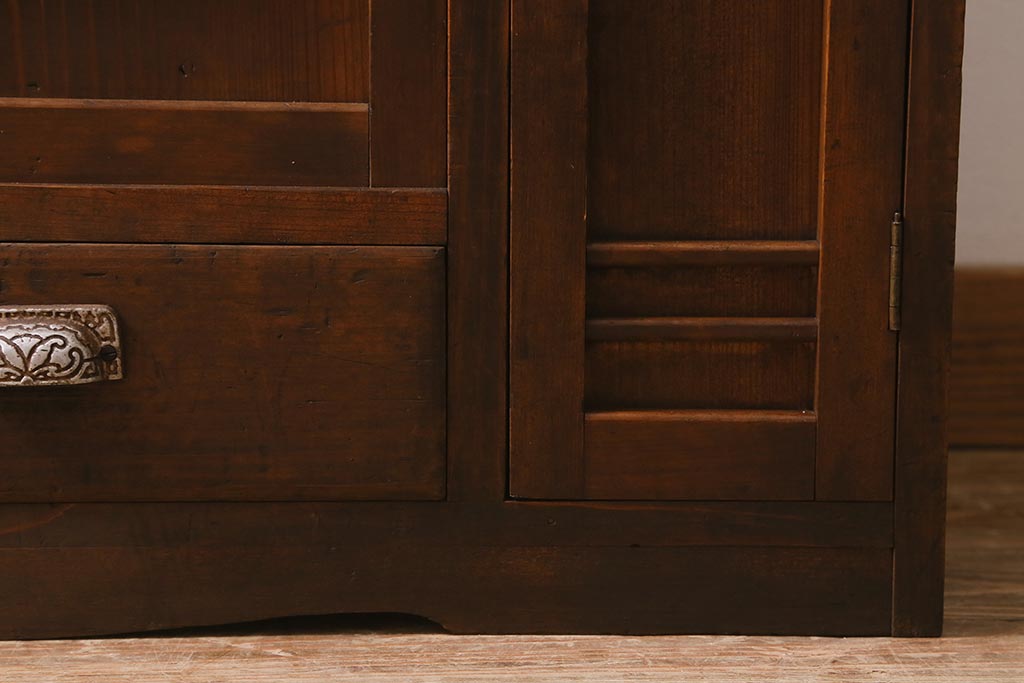 和製アンティーク　昭和初期　引き出し付き!レトロなデザインのアンティーク下駄箱(収納棚、戸棚)(R-042220)