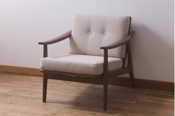 ビンテージ　maruni(マルニ木工)　オールドマルニ　ナチュラルスタイルにぴったりな一人掛けソファ (1シーター、1Pソファ)(R-042222)