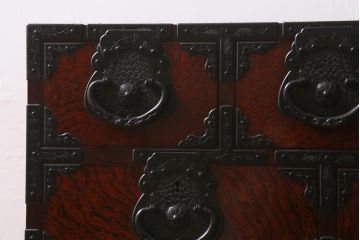 中古　熊野洞　からくり付き　荘厳な佇まいの手許箪笥(仙台箪笥)(定価約60万円)(R-042224)