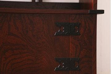 中古　伝統民芸　岩谷堂箪笥　重厚な和の雰囲気漂う飾り棚付きサイドボード(収納箪笥)(R-042225)