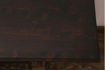 ブラザー社(BROTHER)　天板ヒノキ材　リメイク　シャビーな雰囲気のおしゃれなミシンテーブル(サイドテーブル、カフェテーブル、ミシン台)(R-042226)