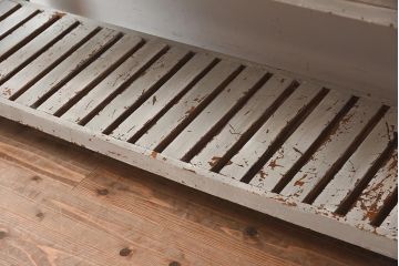 中古　アンティーク風　擦れたペイントがおしゃれなカウンターテーブル(作業台)(R-042230)