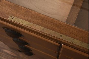 アンティーク家具　イギリスアンティーク　レトロな雰囲気漂うお洒落なシャツケース(ガラスケース、ショーケース)(R-042232)