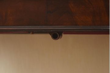 アンティーク家具　イギリスアンティーク　マホガニー材　エレガントな佇まいが魅力のガラスキャビネット(ガラスケース、陳列棚、ショーケース)(R-042233)