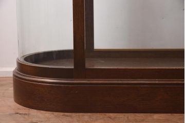 ヴィンテージ家具　特注品!　オーク材使用のオーバルガラスケース(Rガラス、陳列棚、ショーケース、飾り棚、ビンテージ、曲げガラス)(R-042235)