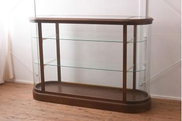 ヴィンテージ家具　特注品!　オーク材使用のオーバルガラスケース(Rガラス、陳列棚、ショーケース、飾り棚、ビンテージ、曲げガラス)(R-042235)