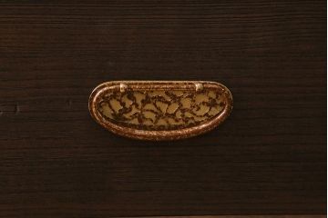 中古　伝統工芸品　唐草金具　繊細な意匠金具が目を引く加茂総桐箪笥のワードローブ(総桐たんす、洋服タンス、衣装タンス)(定価約120万円)(R-042250)