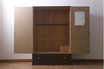 中古　伝統工芸品　唐草金具　繊細な意匠金具が目を引く加茂総桐箪笥のワードローブ(総桐たんす、洋服タンス、衣装タンス)(定価約120万円)(R-042250)