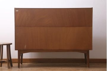 ヴィンテージ家具　イギリス　チーク材　Nathan(ネイサン)　扉が作業台になるキャビネット(収納棚、カップボード、ビンテージ)(R-042252)