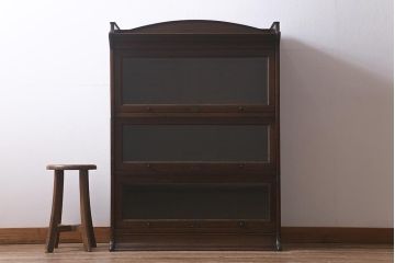 イギリスアンティーク　オーク材　THE LEBUS　ロゴの入った鍵穴金具が可愛らしいスタッキングブックケース(本箱、収納棚、飾り棚、キャビネット、食器棚、カップボード)(R-042253)