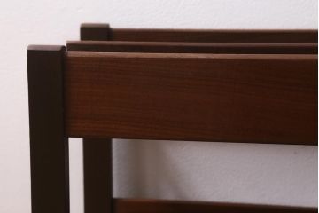 北欧ビンテージ　チーク材　シンプルで合わせやすいマガジンラック(本立て)(R-042254)