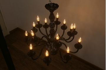 中古　14灯　大人の空間を演出する洗練された黒いシャンデリア(天井照明、吊り下げ照明)(R-042258)