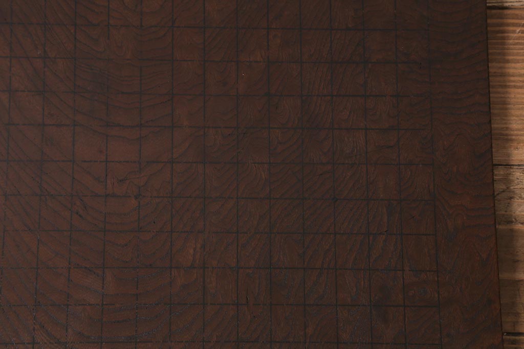 アンティーク雑貨　大正昭和初期　ケヤキ一枚板　古い木の味わいが楽しめる囲碁盤(ディスプレイ雑貨)(R-042262)