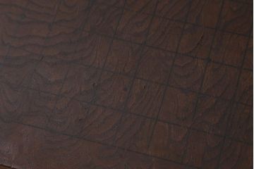 アンティーク雑貨　大正昭和初期　ケヤキ一枚板　古い木の味わいが楽しめる囲碁盤(ディスプレイ雑貨)(R-042262)