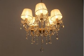 アンティーク照明　ヨーロッパアンティーク　5灯　プリーツのシェードが優しげな雰囲気のシャンデリア(天井照明、吊り下げ照明)(R-042268)