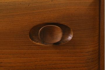 ヴィンテージ家具　イギリスビンテージ　ERCOL(アーコール)　ウィンザーサイドボード(キャビネット、収納棚、リビングボード)(R-042276)