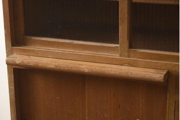 レトロ家具　作業台付き　ナチュラルスタイルにも合う食器棚(収納棚、キャビネット)(R-042278)