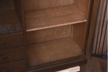 レトロ家具　変わり型　ディスプレイも楽しめる戸棚(収納棚、本箱、キャビネット)(R-042281)