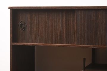 【簡易リペア限定品】アンティーク建具　指物家具　工芸家具　総桐材　桑材の取っ手が施された上手物の茶棚(戸棚)(R-042283)