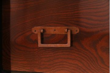 アンティーク家具　和製アンティーク　明治大正期　五丁引き　前面ケヤキ・中桐材　漆塗りが美しい秋田箪笥(重ね箪笥、衣装箪笥、引き出し)(R-042290)