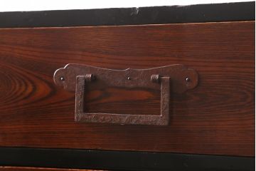 アンティーク家具　和製アンティーク　明治大正期　五丁引き　前面ケヤキ・中桐材　漆塗りが美しい秋田箪笥(重ね箪笥、衣装箪笥、引き出し)(R-042290)