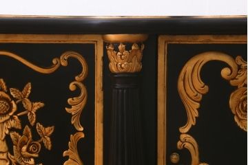 中古　輸入家具　イギリス　高級品　豪華な意匠が目を引くテレビボード(テレビ台、サイドボード、ローボード)(R-042291)