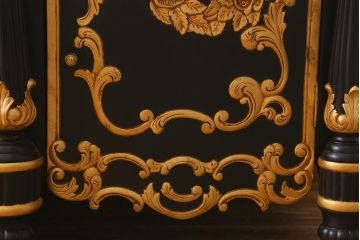 中古　輸入家具　イギリス　高級品　豪華な意匠が目を引くテレビボード(テレビ台、サイドボード、ローボード)(R-042291)